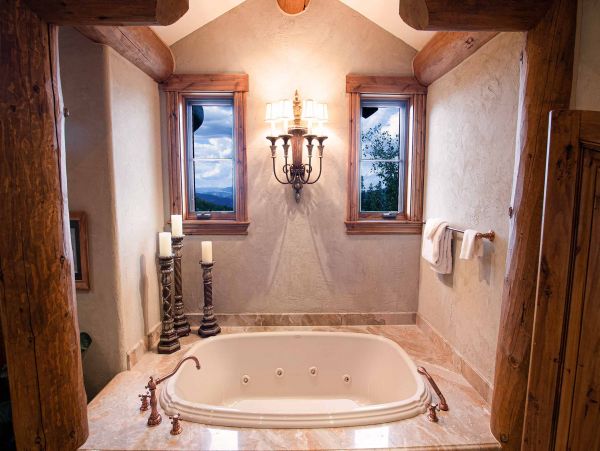 Ski-in/Ski-out One of a Kind Luxury Villa Mountain Views, Pool & Spa
