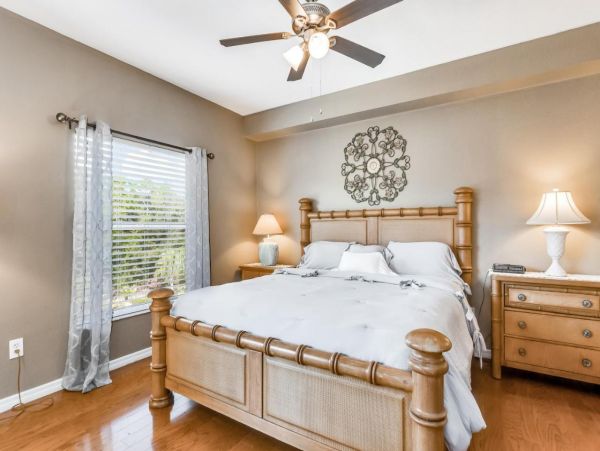 Lovely 2 Bedroom Condo in Naples