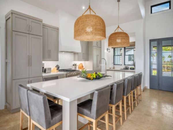 Luxury Vacation Villa plus Guest House with Private Pool