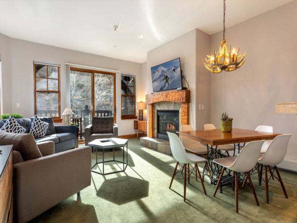 Avon Vacation Rental with Mountain Views, Community Pool & Spa