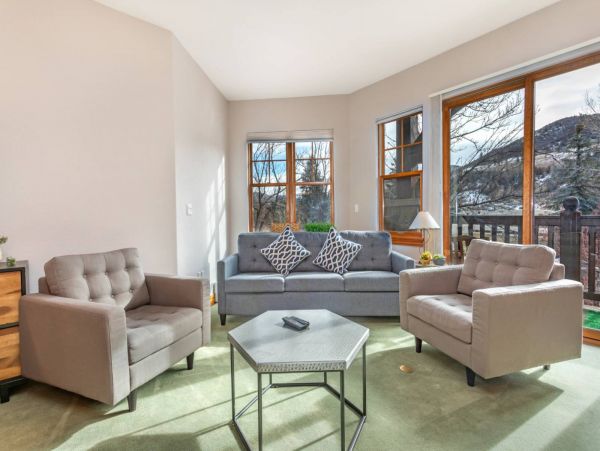 Avon Vacation Rental with Mountain Views, Community Pool & Spa