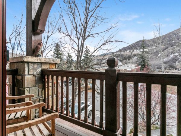 Avon Vacation Rental with Mountain Views, Community Pool & Spa