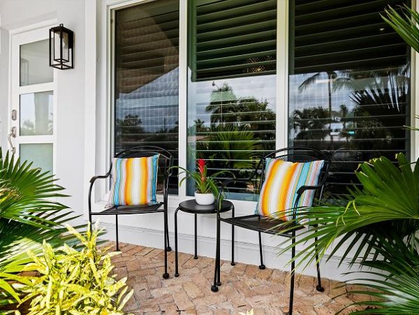 Three Bedroom Charming Vacation Home Sleeps 6
