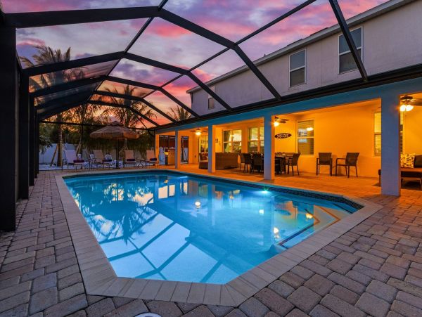 Luxury Five Bedroom Vacation Pool Home Sleeps 12