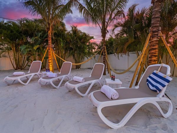 Luxury Five Bedroom Vacation Pool Home Sleeps 12