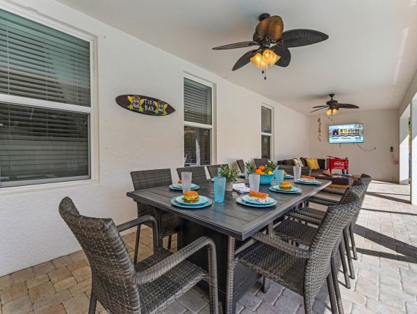 Luxury Five Bedroom Vacation Pool Home Sleeps 12