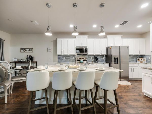 Luxury Five Bedroom Vacation Pool Home Sleeps 12