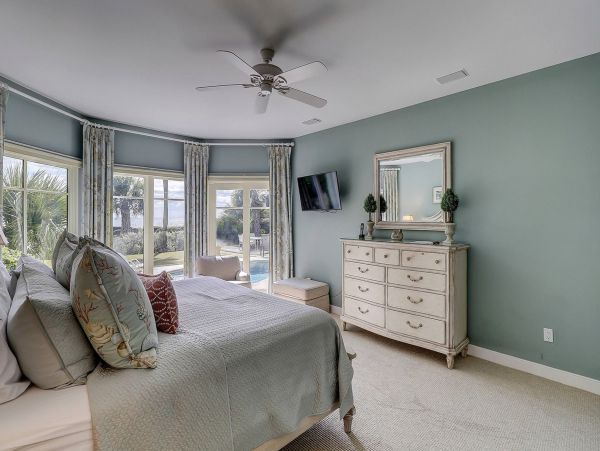 Five Bedroom Vacation Home in Hilton Head Steps from Beach