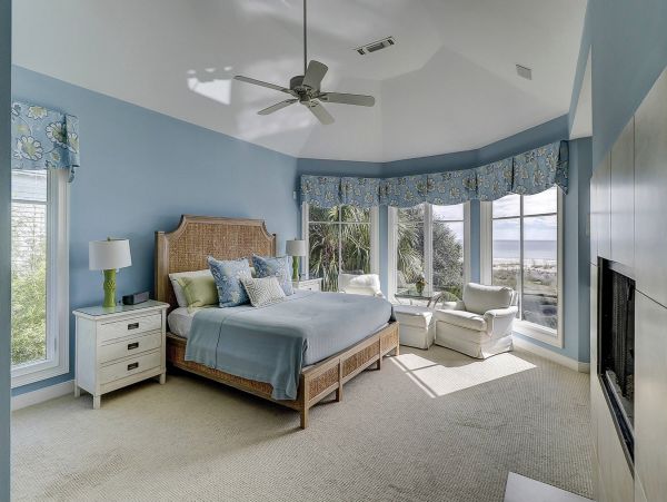 Five Bedroom Vacation Home in Hilton Head Steps from Beach