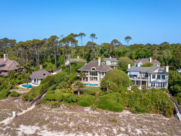 Five Bedroom Vacation Home in Hilton Head Steps from Beach
