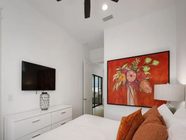 Santa Rosa Vacation Pool Home Six Bedroom Walk to Beach
