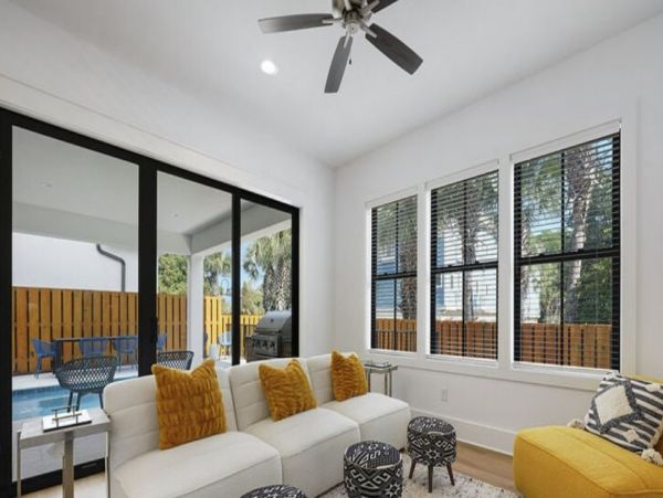 Santa Rosa Vacation Pool Home Six Bedroom Walk to Beach