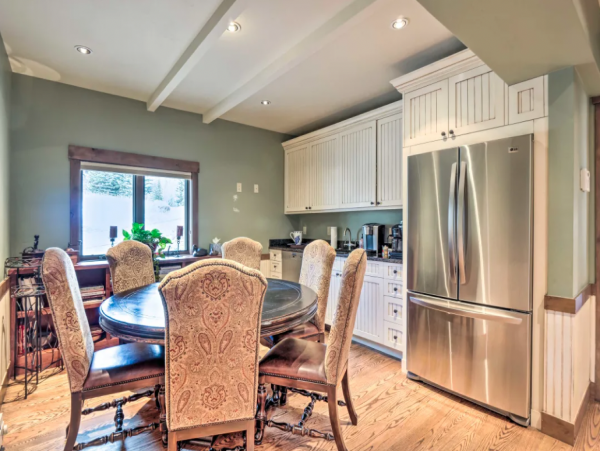 Spectacular Mountain Views Luxury Home in Avon Sleeps 16 Guests