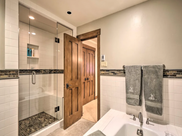 Spectacular Mountain Views Luxury Home in Avon Sleeps 16 Guests