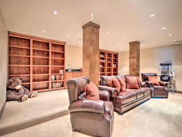 Spectacular Mountain Views Luxury Home in Avon Sleeps 16 Guests