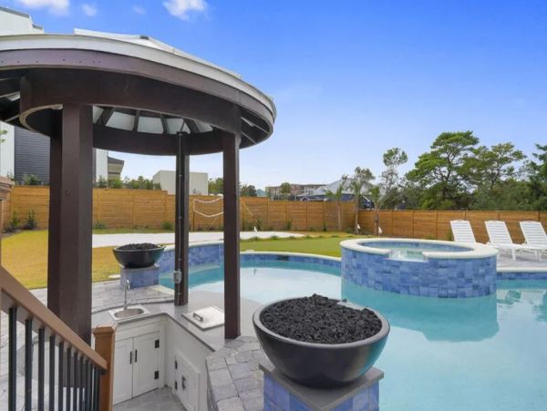 Luxury Nine Bedroom Vacation Home Close to Beach Sleeps 28