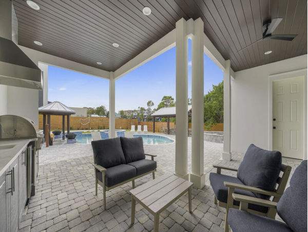 Luxury Nine Bedroom Vacation Home Close to Beach Sleeps 28