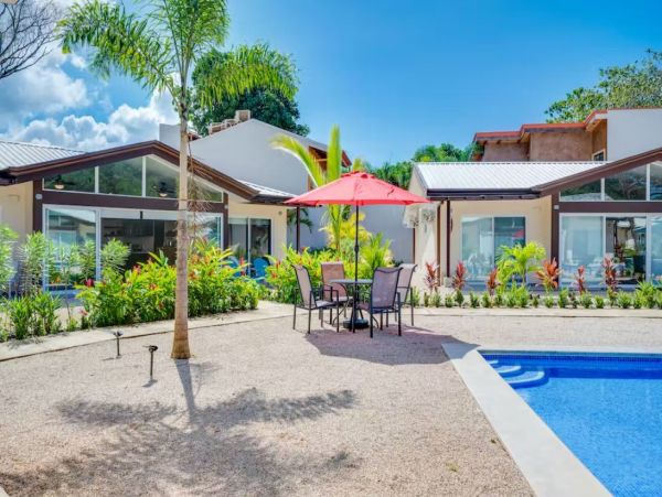 Three Bedroom Vacation Condo with Pool in Guanacaste Sleeps 7