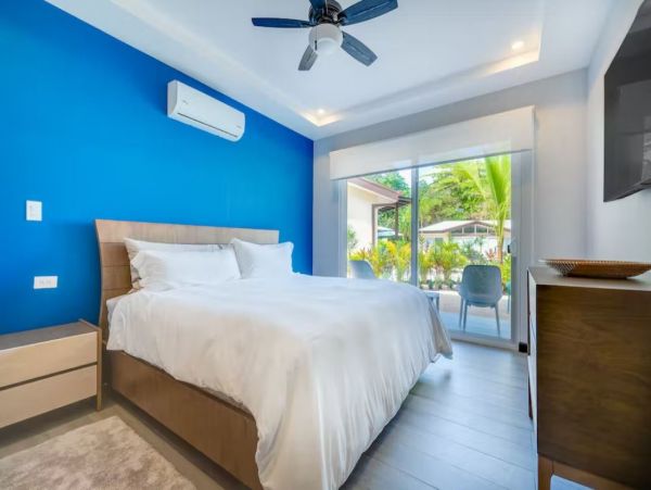 Three Bedroom Vacation Condo with Pool in Guanacaste Sleeps 7