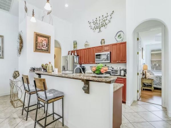 Gorgeous Vacation Home in Cape Coral with Pool & SPA