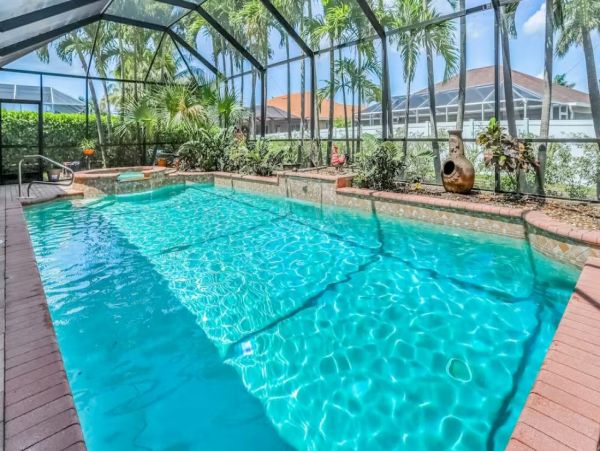 Gorgeous Vacation Home in Cape Coral with Pool & SPA