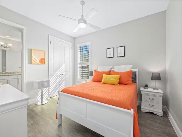 Gorgeous Beach Vacation Condo with Amazing Views Sleeps Six