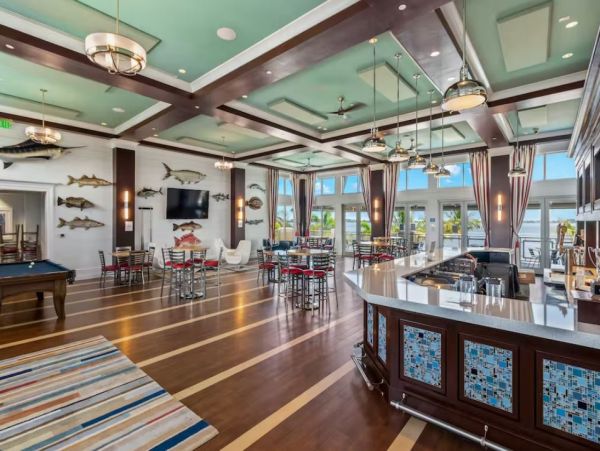 Gorgeous Beach Vacation Condo with Amazing Views Sleeps Six