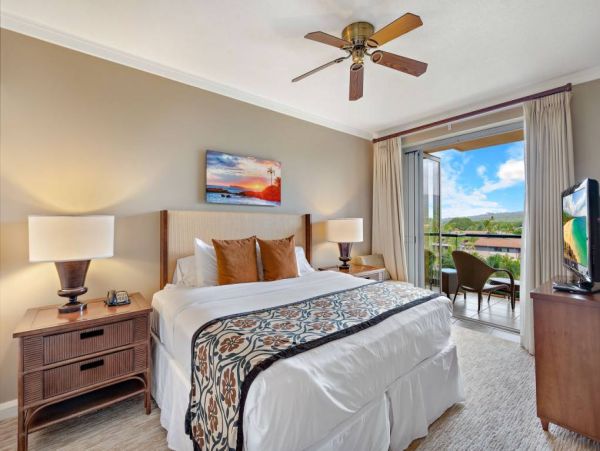 Lovely Condo with One Bedroom Sleeps 4