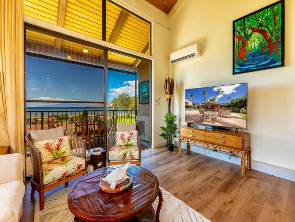 Corner Unit with 2 Bedrooms & Ocean Views
