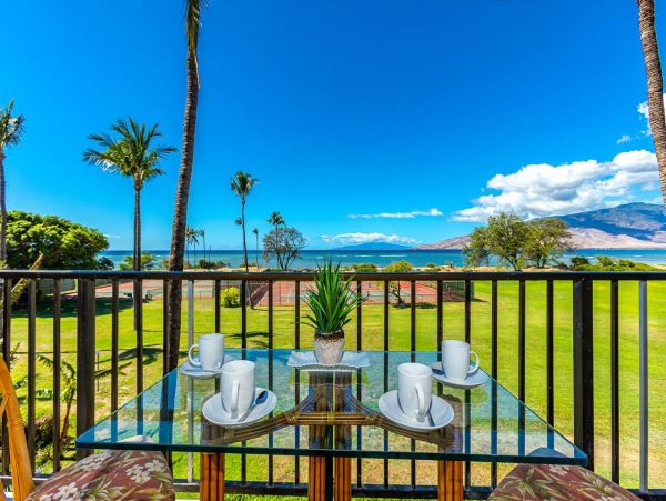 Corner Unit with 2 Bedrooms & Ocean Views