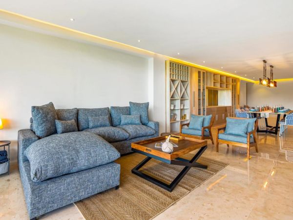 Oceanview Condo with Incredible Resort Amenities & On-Site Beach