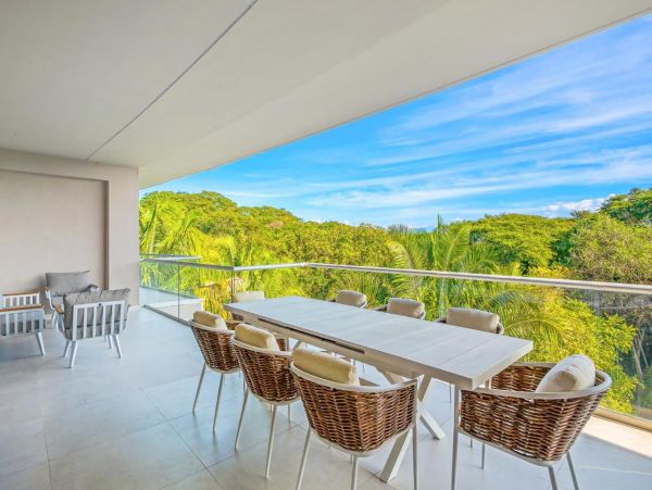 Oceanview Condo with Incredible Resort Amenities & On-Site Beach