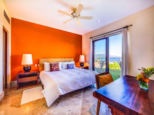 Stunning 3 Bedroom Vacation Rental with Pool & Spa