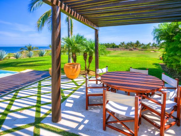 Stunning 3 Bedroom Vacation Rental with Pool & Spa