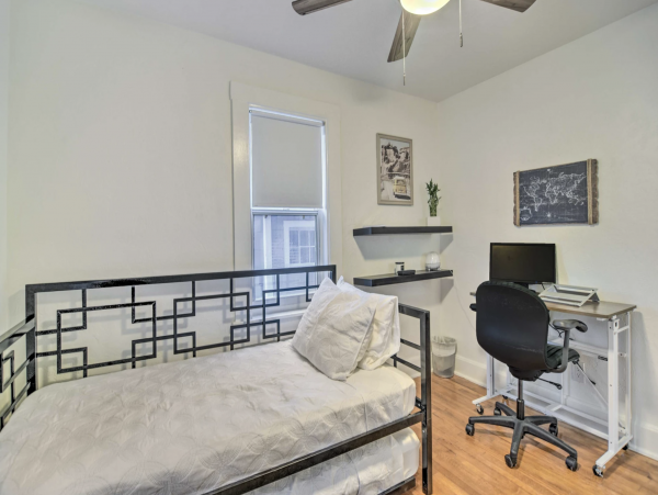 St.Petersburg 2Bd/1Bath Condo Near the Area's Best Attractions!
