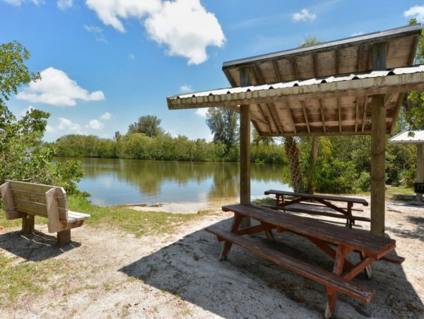 Siesta Key 1 Bedroom Condo with Bay View & Dock
