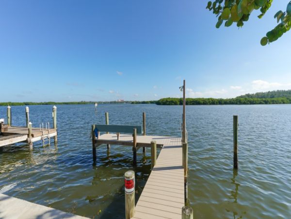 Siesta Key 1 Bedroom Condo with Bay View & Dock