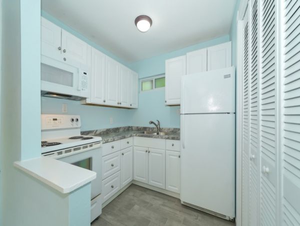 Siesta Key 1 Bedroom Condo with Bay View & Dock