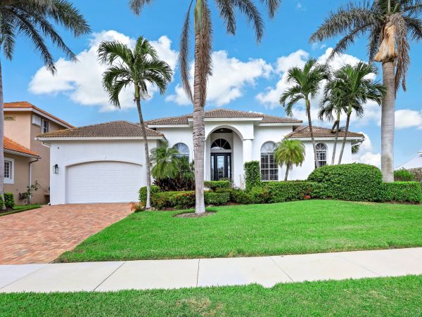 Marco Island Vacation Rentals Luxury Waterfront Home with Pool & Dock