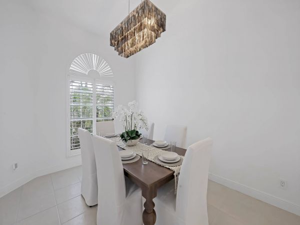 Marco Island Vacation Rentals Luxury Waterfront Home with Pool & Dock