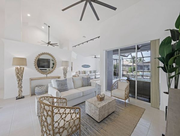 Marco Island Vacation Rentals Luxury Waterfront Home with Pool & Dock