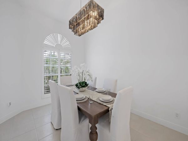 Marco Island Vacation Rentals Luxury Waterfront Home with Pool & Dock