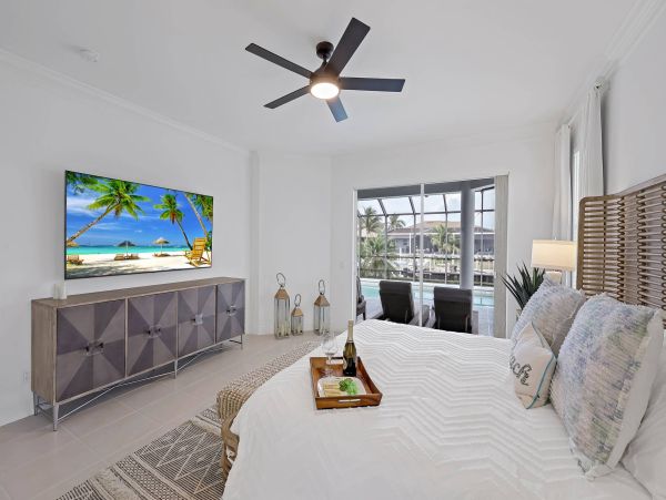 Marco Island Vacation Rentals Luxury Waterfront Home with Pool & Dock