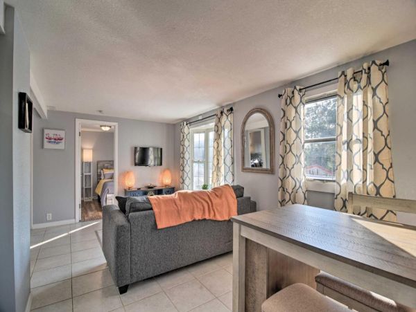 Charming 2 Bedroom Condo with Pool & Spa