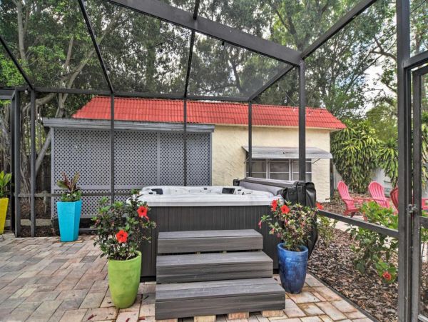 Charming 2 Bedroom Condo with Pool & Spa