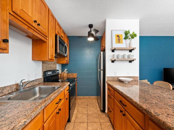 One Bedroom Vacation Condo in Kailua-Kona Close to Beach