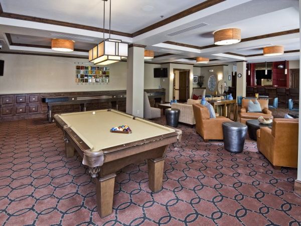 Luxury Two Bedroom Vacation Condo in Avon Sleeps 4