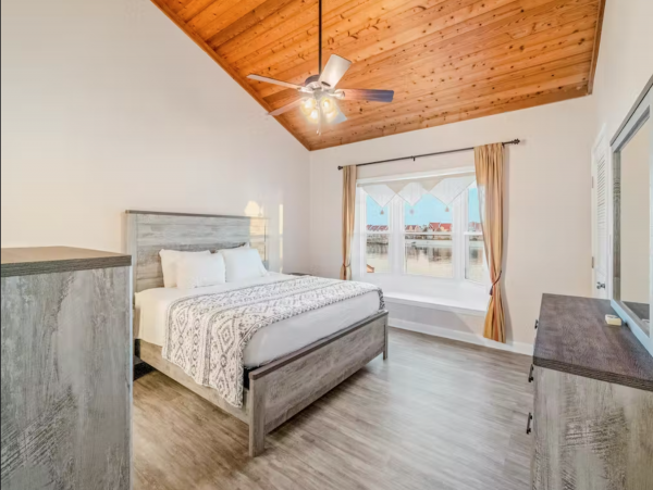 Pet Friendly Waterfront Perdido Key home