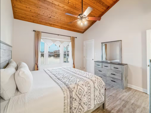 Pet Friendly Waterfront Perdido Key home