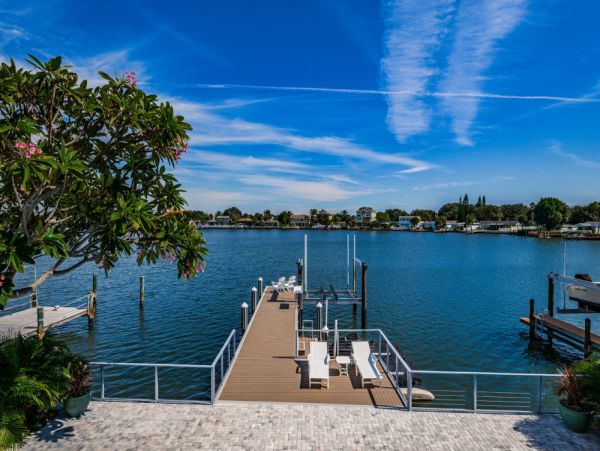 Waterfront Home with 4 Bedrooms Plus a Kids Nook